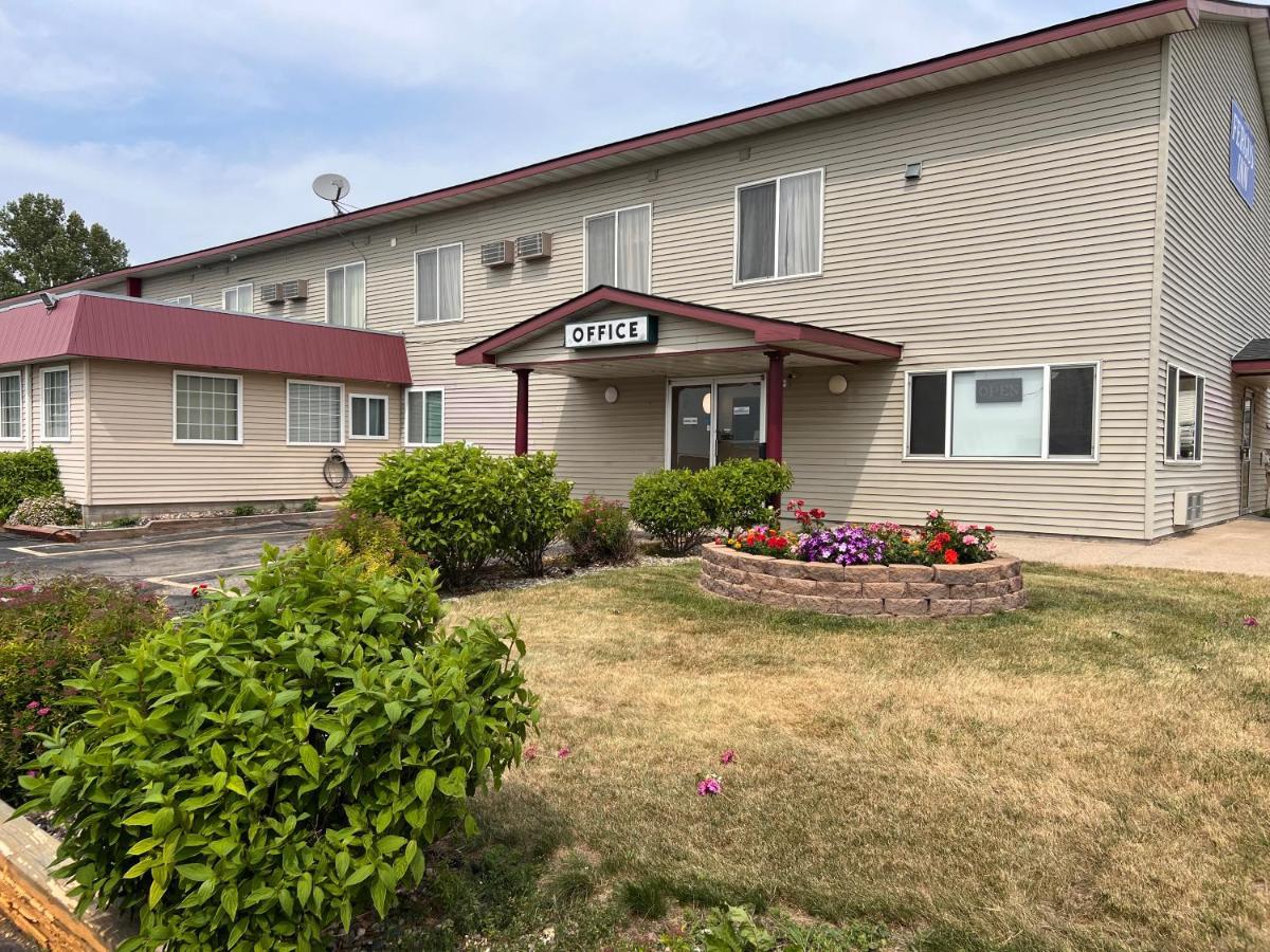 Fergus Hotel 2*